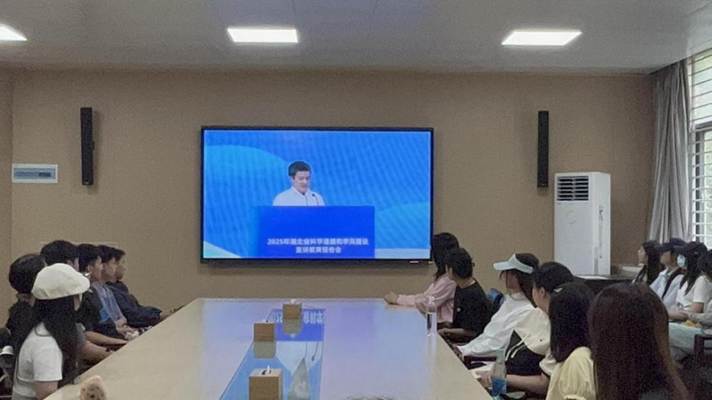 f7fd27a4-af19-4925-aaf4-3a6defb6258f